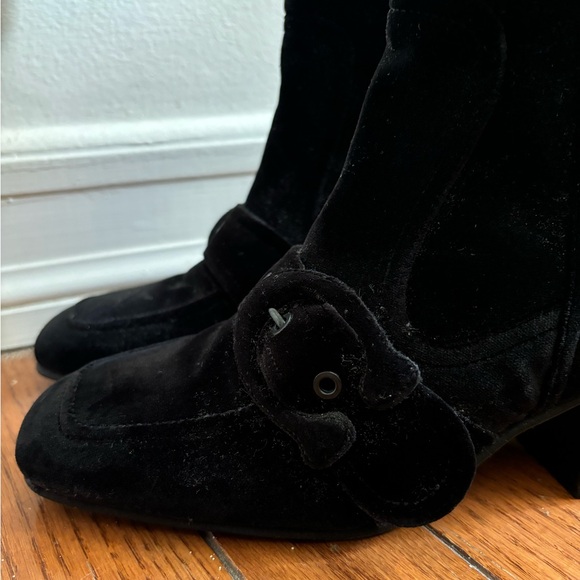 Gorgeous Coach black velvet knee high boots - Picture 2 of 6